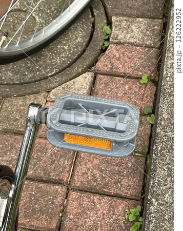 自転車のペダル 自転車のペダル 126222952