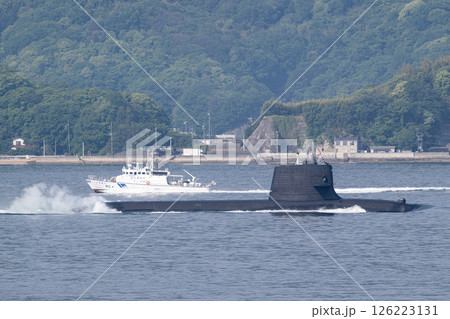 そうりゅう型潜水艦と巡視艇しまぎり そうりゅう型潜水艦と巡視艇しまぎり 126223131