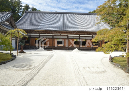 瑞巌寺の本堂・前庭(宮城県宮城郡松島町) 瑞巌寺の本堂・前庭(宮城県宮城郡松島町) 126223654