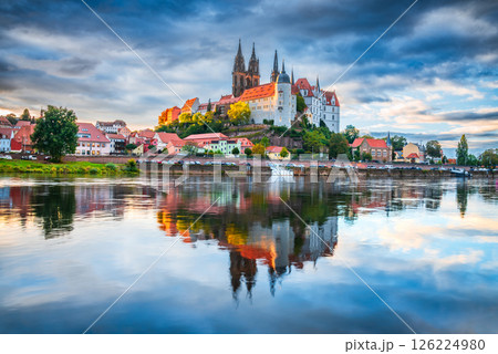 Meissen, Germany. Albrechtsburg castle and cathedral on the River Elbe, Saxony. 126224980