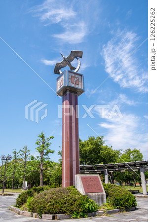 国営木曽三川公園「木曽三川公園センター」北ゾーンプロムナードの時計台 126225262