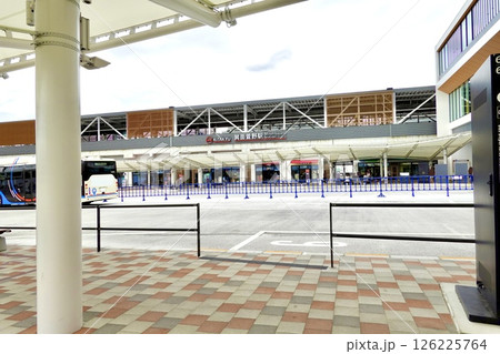北大阪急行 箕面萱野駅 バスターミナルの風景 大阪府箕面市西宿 北大阪急行 箕面萱野駅 バスターミナルの風景 大阪府箕面市西宿 126225764