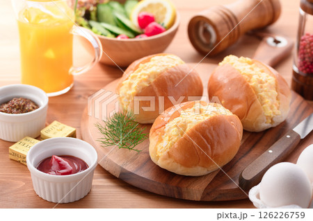 ロールパンサンド ( ロールパンの玉子サンド ) ロールパンサンド ( ロールパンの玉子サンド ) 126226759