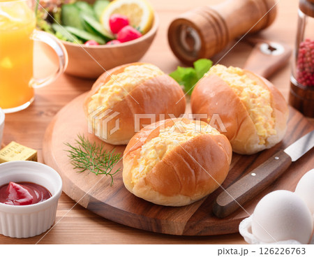 ロールパンサンド ( ロールパンの玉子サンド ) ロールパンサンド ( ロールパンの玉子サンド ) 126226763