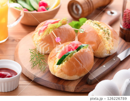 ロールパンサンド ( ロールパンの玉子サンド ) ロールパンサンド ( ロールパンの玉子サンド ) 126226789