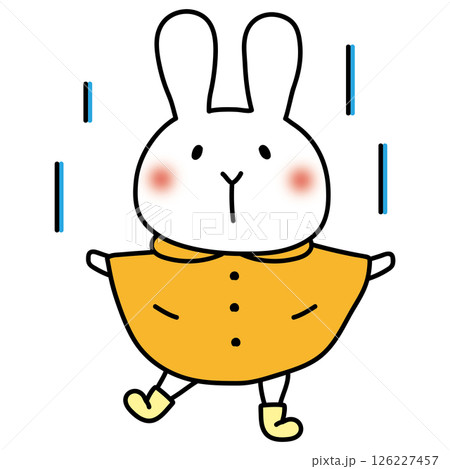合羽を着て雨を喜ぶ白いうさぎ 126227457