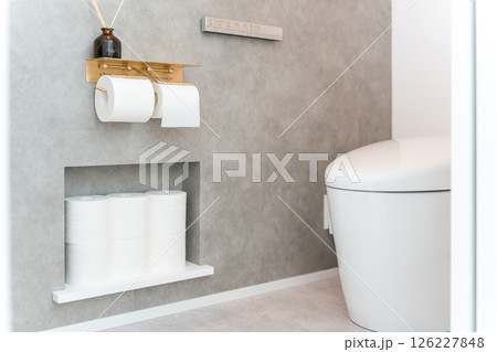 住宅のトイレ,タンクレストイレ 住宅のトイレ,タンクレストイレ 126227848