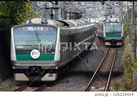 ［JA］埼京線E233系電車（川越市市制100周年記念） 126228424