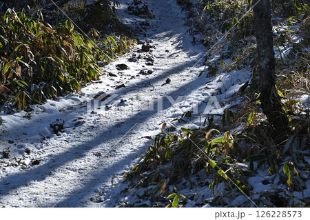 冬の黒斑山登山、浅間山、群馬県、長野県 126228573
