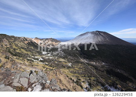 冬の黒斑山登山、浅間山、群馬県、長野県 冬の黒斑山登山、浅間山、群馬県、長野県 126229458