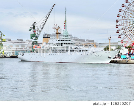 神戸港に停泊中の航海練習船「大成丸」 神戸港に停泊中の航海練習船「大成丸」 126230207