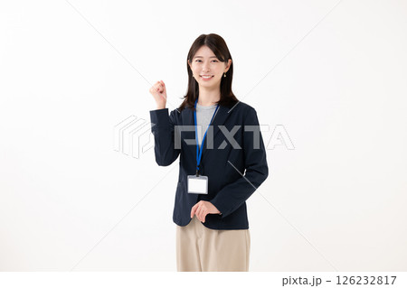 ガッツポーズをするビジネスウーマン 126232817