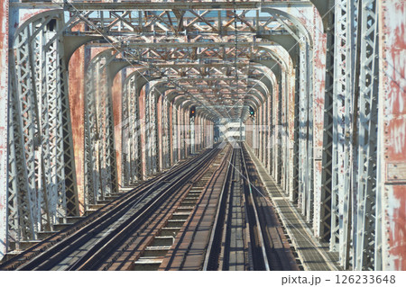 淀川の鉄橋 126233648