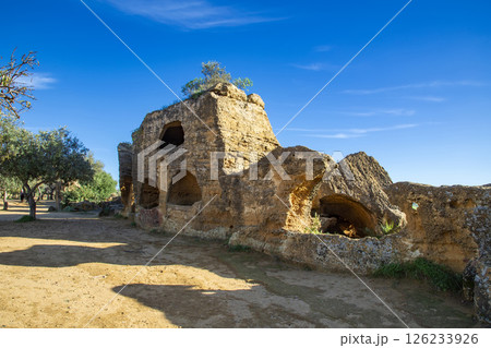 Byzantine and early Christian necropolis  126233926