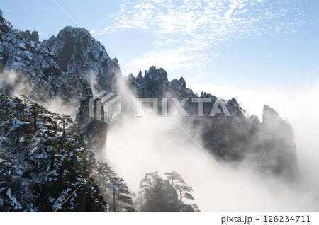 Sunrise on Huangshan, a famous mountain in China 126234711