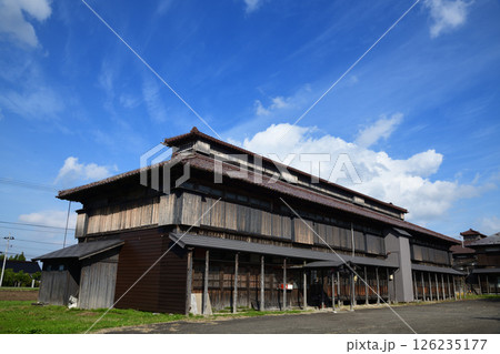 山形県鶴岡市松ヶ丘開墾場蚕室 126235177