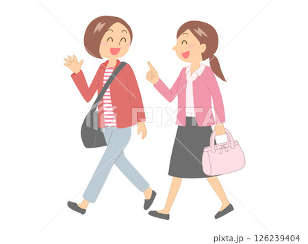 おでかけ旅行に行く二人の女性 おでかけ旅行に行く二人の女性 126239404