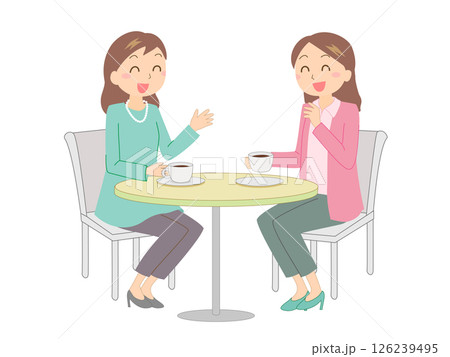 カフェで話をする二人の女性 カフェで話をする二人の女性 126239495