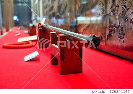 中部地方・松本城・お城の中の展示物、鉄砲、火縄銃・長野県松本市(9) 126241147