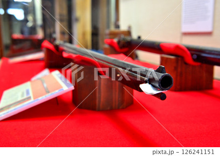 中部地方・松本城・お城の中の展示物、鉄砲、火縄銃・長野県松本市(13) 126241151