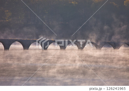 秋のタウシュベツ川橋梁 秋のタウシュベツ川橋梁 126241965