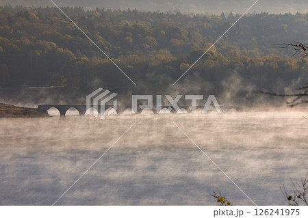 秋のタウシュベツ川橋梁 秋のタウシュベツ川橋梁 126241975