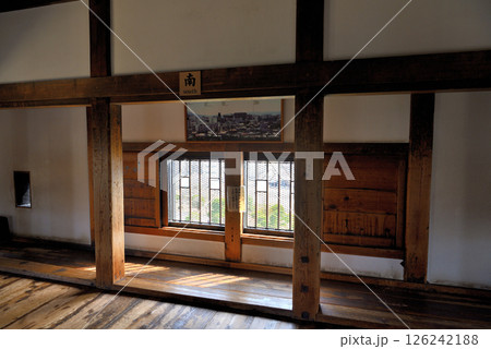 中部地方・松本城・戦国時代の日本最古のお城を観光するイメージ、天守閣・長野県松本市(9) 126242188