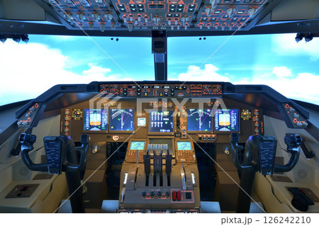 フライトシミュレーター　Boeing747-400　コックピット　操縦席　 126242210