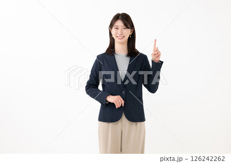 案内する女性 案内する女性 126242262