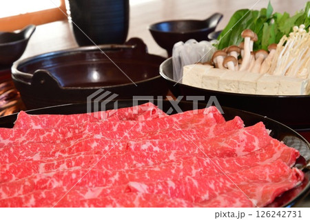 しゃぶしゃぶ牛肉 126242731