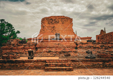 アユタヤの仏教遺跡 126244540