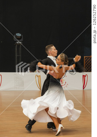 couple dancing standard European program on the dance floor couple dancing standard European program on the dance floor 126252790