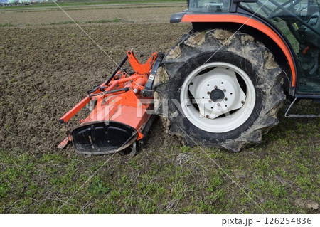 農業機械 トラクター 126254836