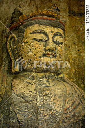 臼杵石仏の大日如来像 126255238