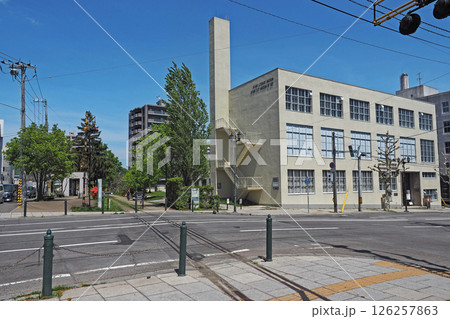 小樽　旧国鉄手宮線と市立小樽美術館・市立小樽文学館 126257863