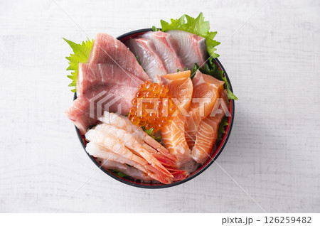 海鮮丼 126259482