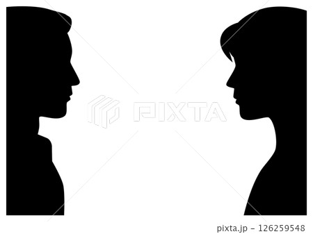 見つめ合う男女 126259548