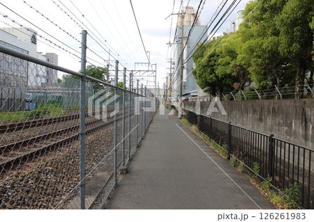 JR線路 踏切 福知山線 伊丹 【兵庫県】 JR線路 踏切 福知山線 伊丹 【兵庫県】 126261983