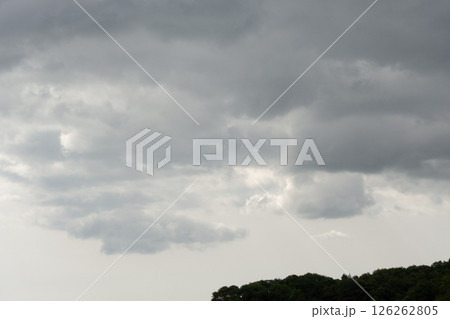 【自然・風景素材】雲空 曇天 雨雲 【自然・風景素材】雲空 曇天 雨雲 126262805