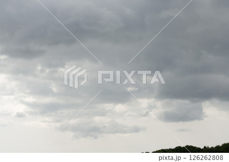 【自然・風景素材】雲空 曇天  雨雲 126262808
