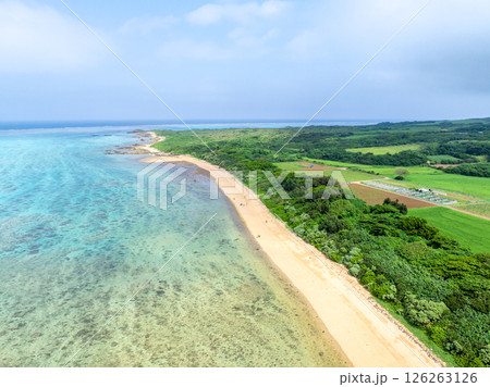石垣島・平久保崎付近の平野ビーチ(沖縄県石垣市) 石垣島・平久保崎付近の平野ビーチ(沖縄県石垣市) 126263126