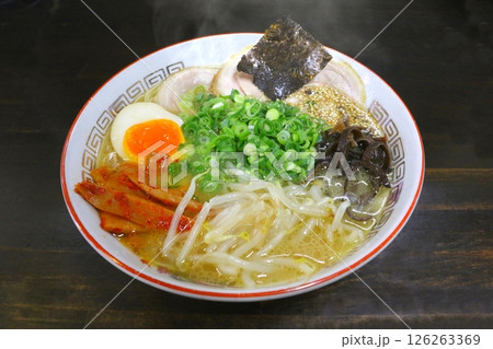 豚骨ラーメン（老舗店の味） 126263369