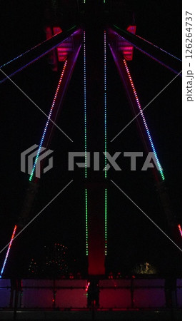 Lights, Ferris Wheel, Night: Illuminated amusement park ride at night, showcasing vibrant LED lighting. Lights, Ferris Wheel, Night: Illuminated amusement park ride at night, showcasing vibrant LED lighting. 126264737