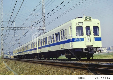 小田急2400形、2450-2400-2449-2499の4両、海老名ー厚木、1982年3月23日 126265543