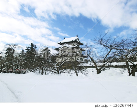 弘前城の二の丸三角広場（青森県弘前市) 126267447