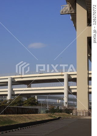 横浜ベイブリッジの周辺の風景 126270772