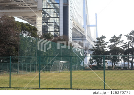 横浜ベイブリッジの周辺の風景 126270773