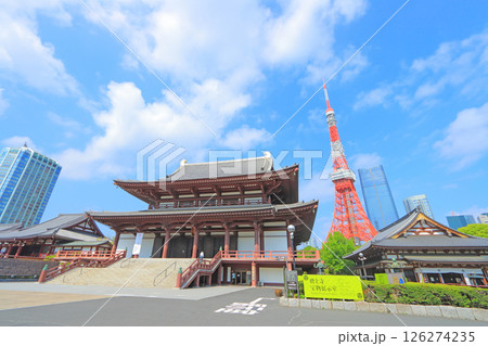 東京都港区、東京タワーと増上寺の風景 東京都港区、東京タワーと増上寺の風景 126274235