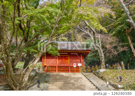 紅葉の季節　談山神社の東宝庫 126280380
