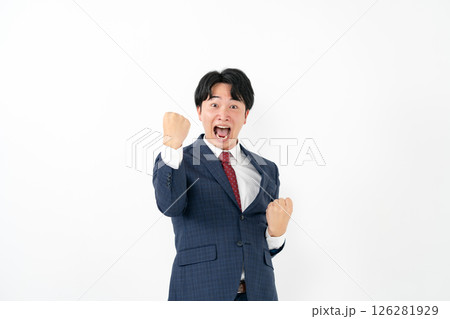 若いビジネスマン　ガッツポーズ 126281929